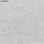 Серая матовая кварцевая столешница для кухни пестрая фото